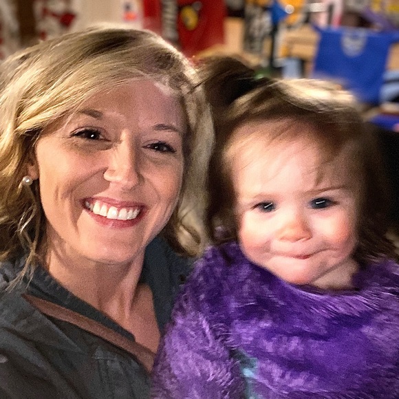 Meet your Posher, Heather - Picture 2 of 3